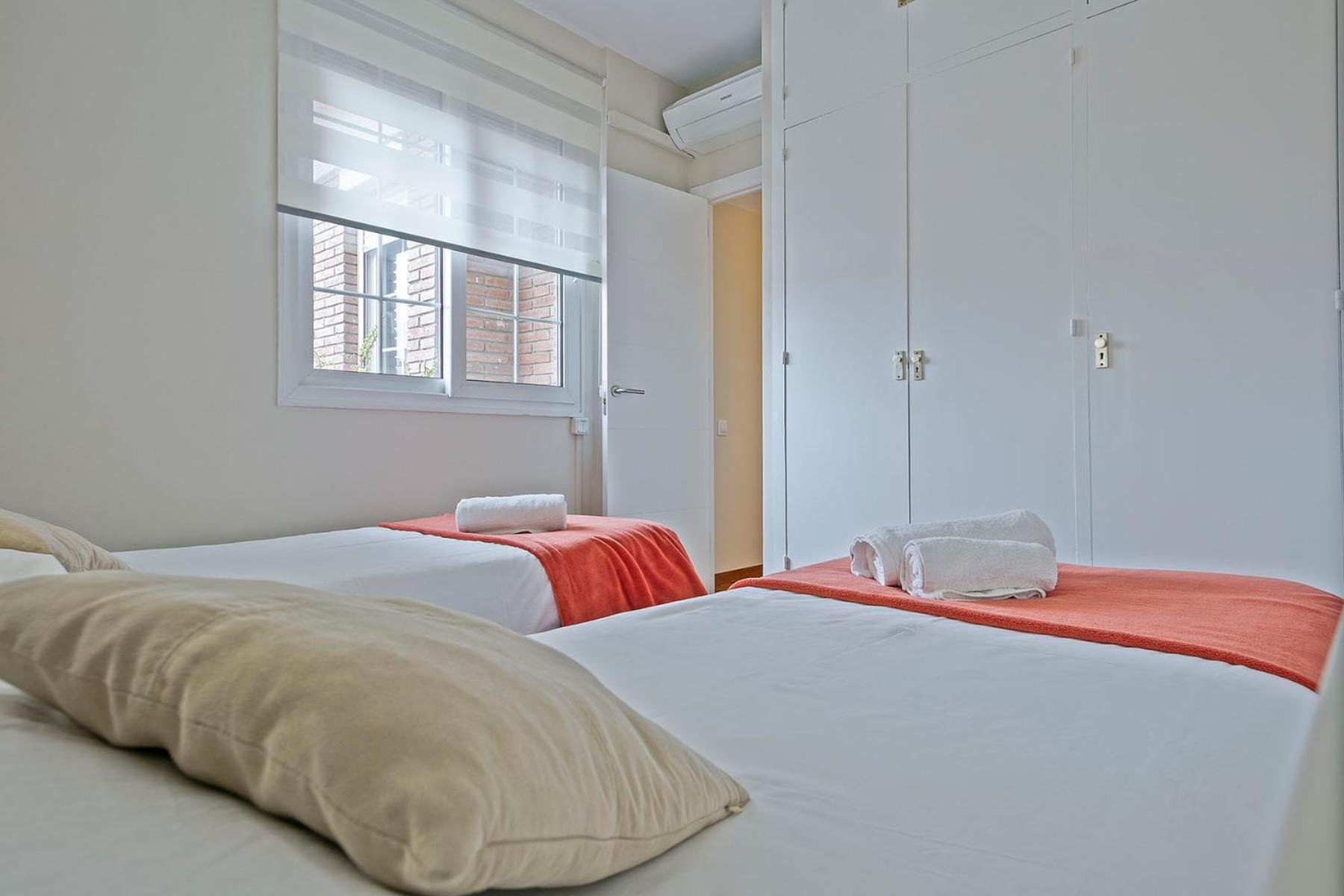 Apartmán Sarria Attic Barcelona Exteriér fotografie