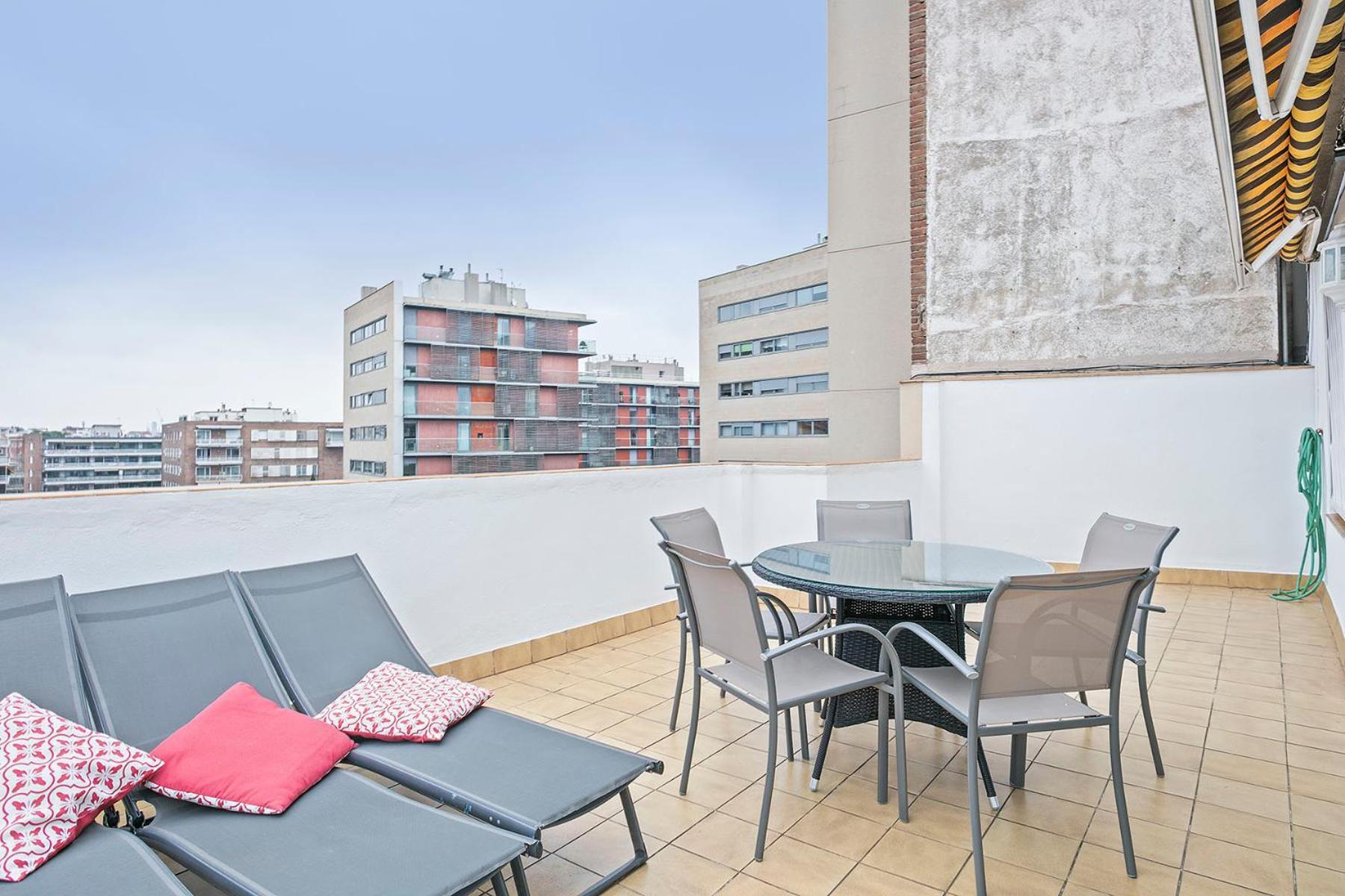 Apartmán Sarria Attic Barcelona Exteriér fotografie